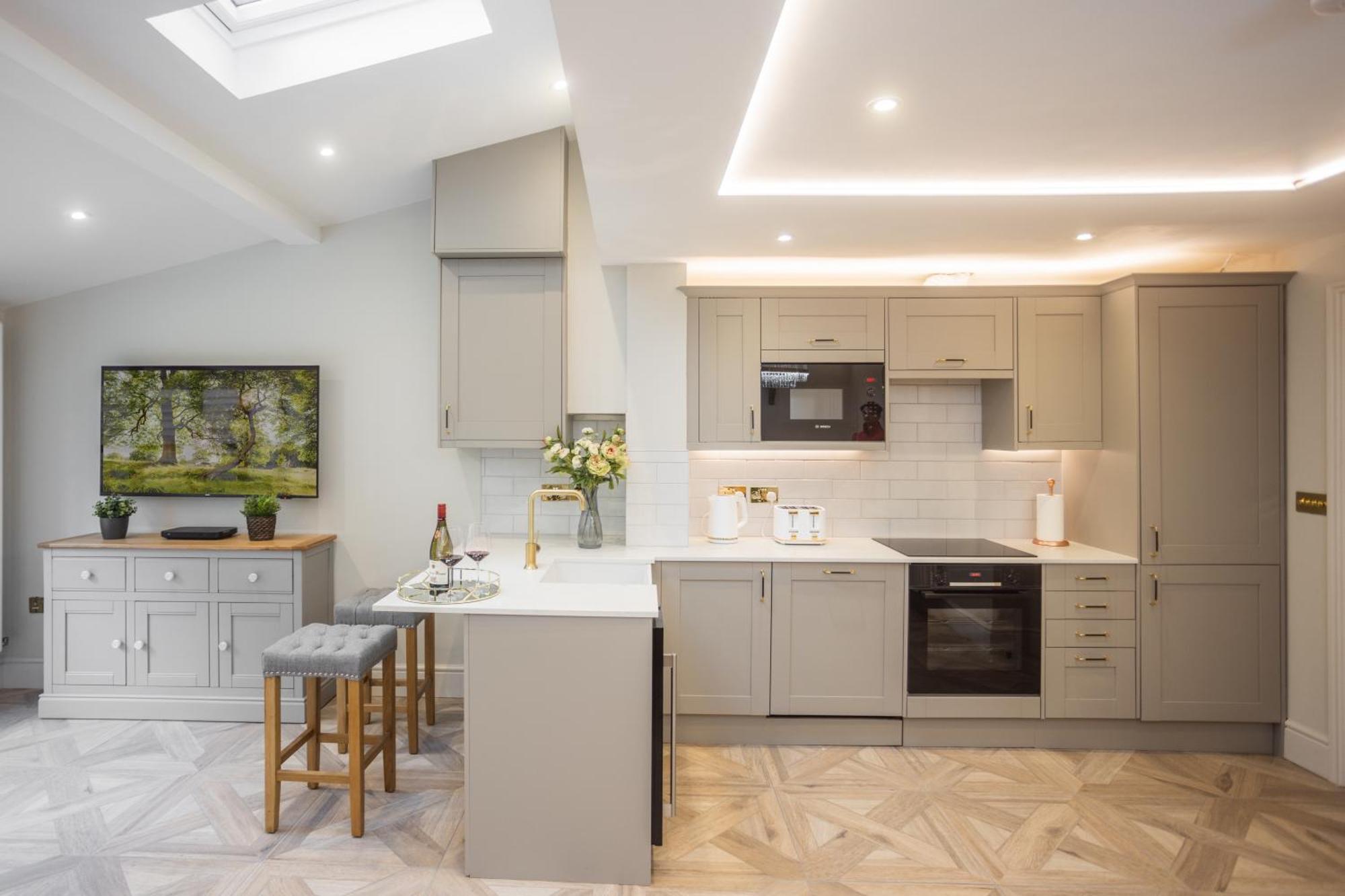 Historic City Centre Town House Chester Exterior photo